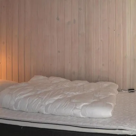Four-bedroom Holiday With A Fireplace 04 * Вайерс-Странд